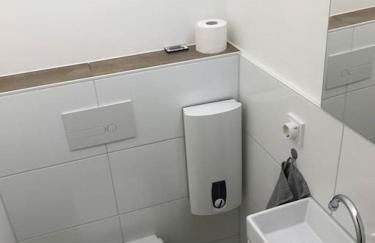 Cozy Apartment near Maschsee, balcony, gardenview - Foto 4