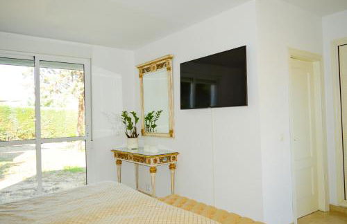 Villa Bendex Estepona Costa Del Sol - Photo 33