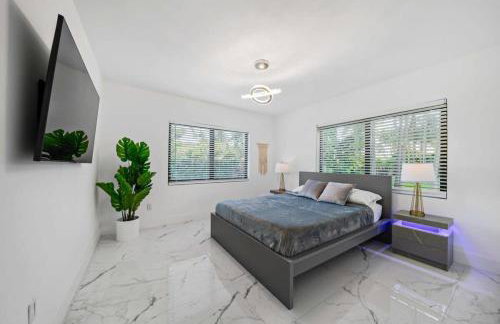 Luxury Villa Azure with Heated Pool 20 minutes to Beach - Foto 27