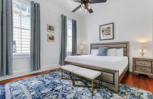 Uptown Spacious 4BD/3BA with Historic Charm - Foto 8