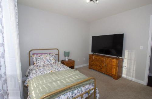 Lafayette's Landing near Fort Wood - Foto 12