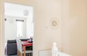 Charming Entire 2-Bedroom House in Milton Keynes - Photo 15