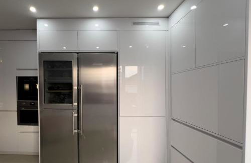 Beautiful renovated luxury apartment terrace parking - Photo 9