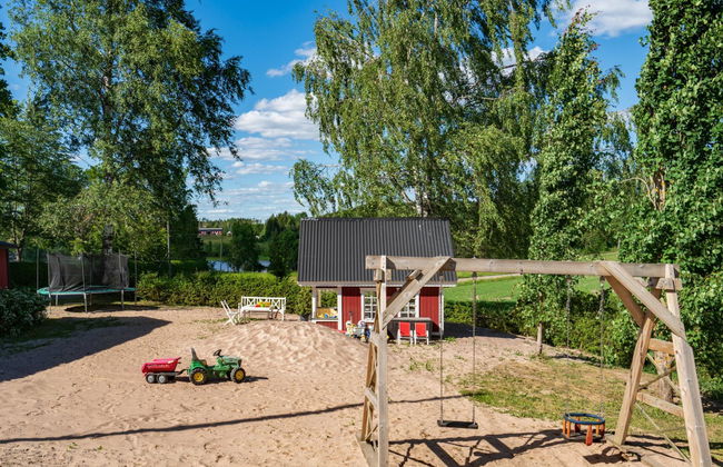 Sepelkyyhky - Foto 32