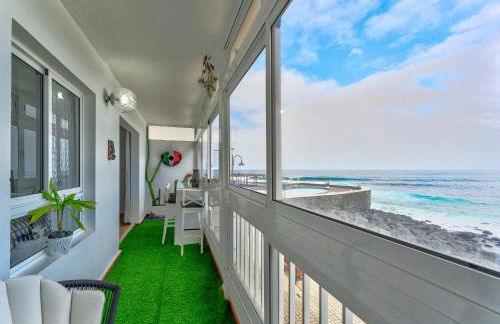 1st line sea view 3 rooms apartment in Tenerife 92m2 - Foto 8