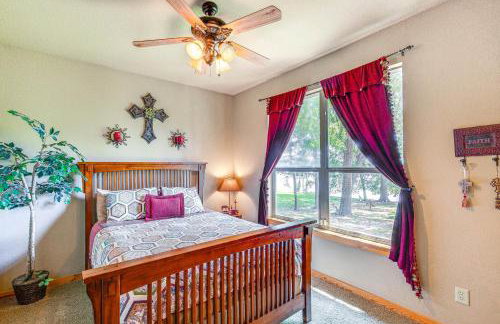 Views and Private Dock Lakefront Eustace House! - Foto 16