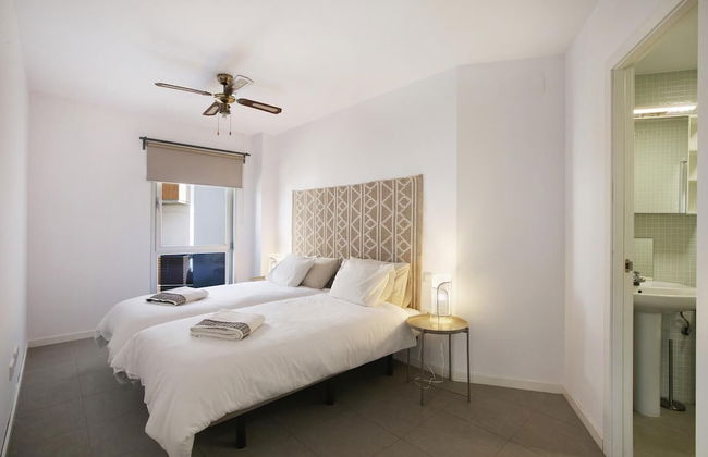 Beautiful Duplex Facing The Beach - Photo 2