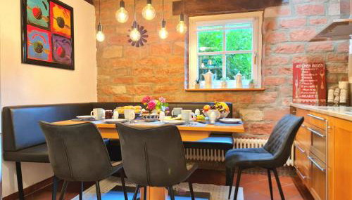 AVAHOME: Haus für 16, WLAN, Parkplätze, Netflix, Nespresso - Foto 4