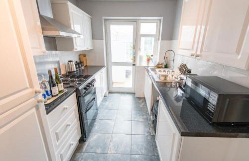 Cosy Family Home in Ruislip - Foto 12