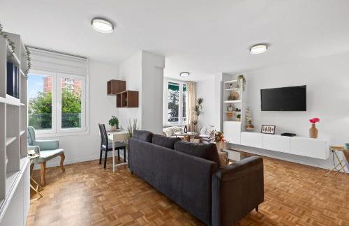 New apartment in the city center 3beds, 2baths & parking - Photo 5