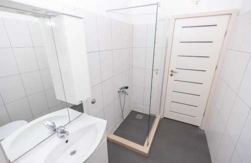 Amazing house W pool and big sunny terrace close to sea & beach - Photo 21