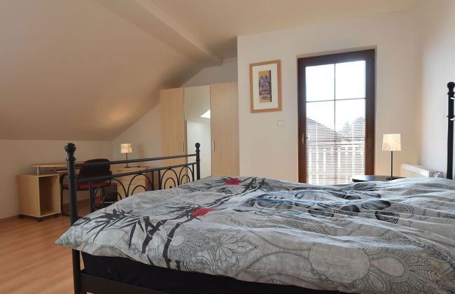 Villa by Lake & Slopes - Photo 8