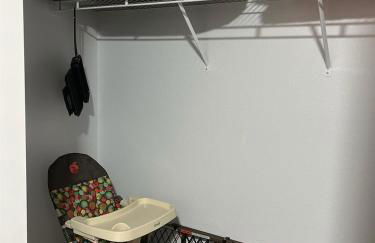 Lakefront Retreat 4BR-3BA Pool Home Near Disney - Foto 25