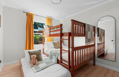 The Bauhaus - 4BR,3BA ,Families , Ample Parking - Foto 35