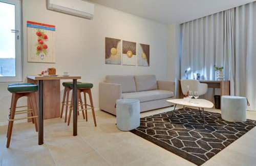 Nomads Lux Studios & Business Center - Photo 22