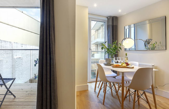 Two Bedroom Apartment in Limehouse - Foto 19