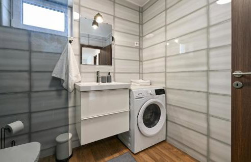 Beautiful Home In Turcin With Sauna - Foto 28
