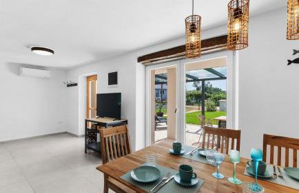 Villa Saini with Sea View - Photo 35