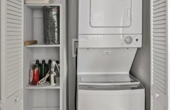 1st Floor 2BD Near Duke & Downtown - Photo 9