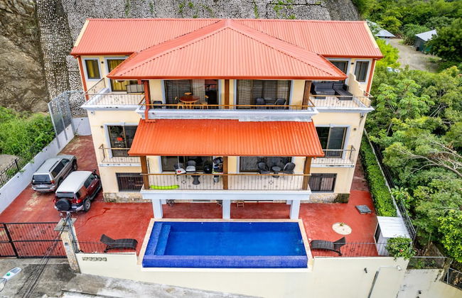 2-Bedroom Condo with Ocean View and Pool - Photo 21