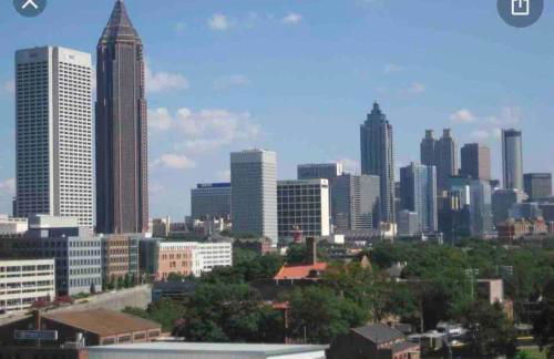 Lovely 5Bed, 3-FullBath ! 5min to free way I-85 - Foto 61