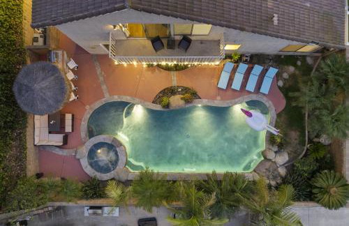 Entire Private Home with 4 Bedrooms, Pool, Hot Tub, King Bed, Garage, Available Now - Foto 69