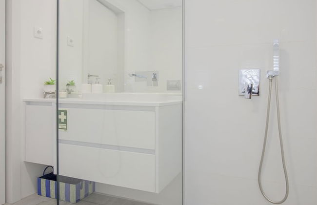 Liiiving - Luxury River View Apartment III - Photo 44