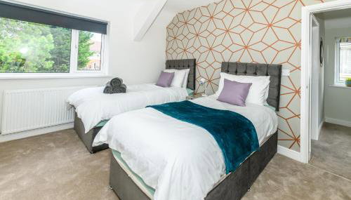 Stylish 3 Bed House Near Hospital, Racecourse, Free Parking - Foto 2