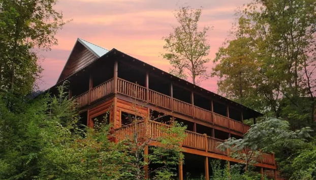 Yesteryear Hot Tub 360 Deck and Game Room Redesigned Cabin Easy Access - Foto 5, Habitación