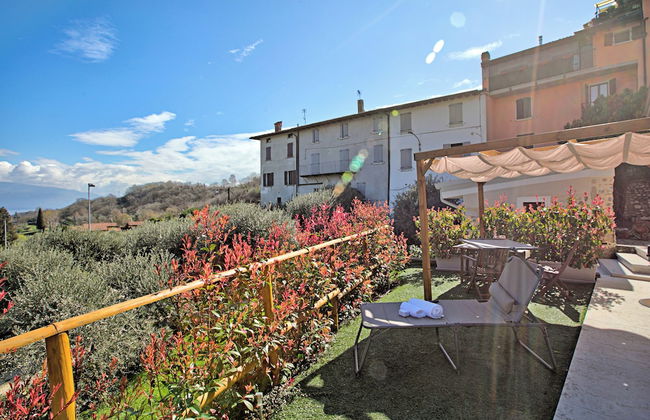 Caffe Priscilla House Parking & Lakeview - Foto 22