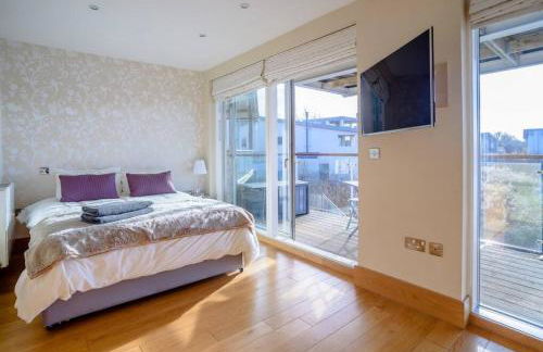 Wren Lodge HM11 HOT TUB Lakeside Spa Property - Foto 24