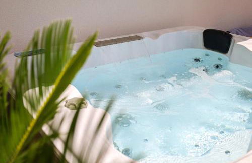 Villa Lumière - Confort, spa, piscine, recharge véhicule & babyfoot - Foto 22