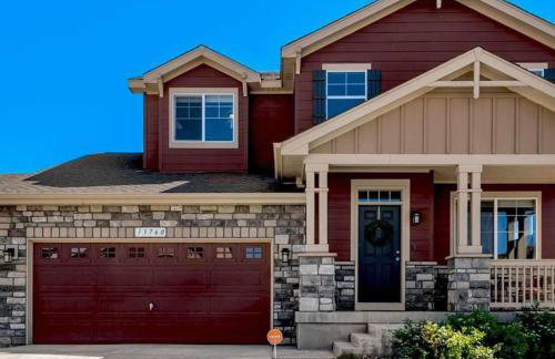 Stylish 4-Bed House - Spruce - Parking - Garden - Wi-Fi - Foto 1