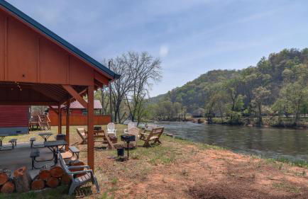 Train Rides, Trails and Casino Fun is Your Smoky Hub - Foto 33