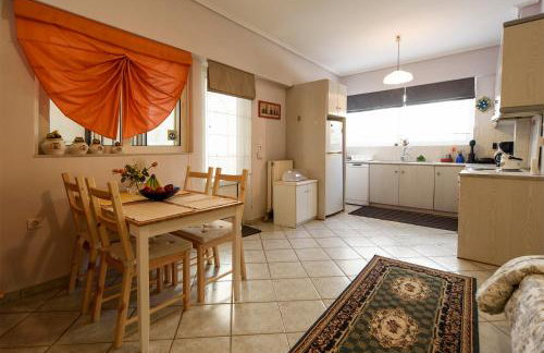 Mother's House - Photo 11