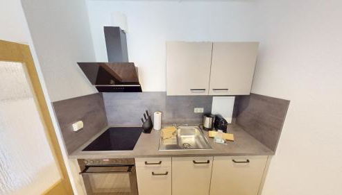 Praktisch eingerichtete Ferienwohnung, nur 5 Minuten bis zur Haltestelle Linie 5, WLAN - Foto 4