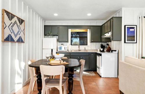 Cozy Cabin in Ingram, Texas for Romantic Weekends Away - Foto 3