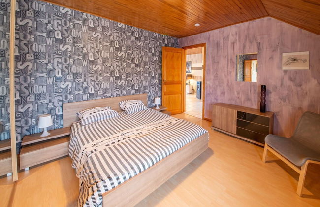 Sweet Home in Chiny With Garden - Photo 9