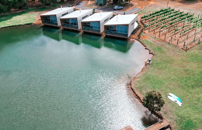 Edge Luxury Villas - Photo 52