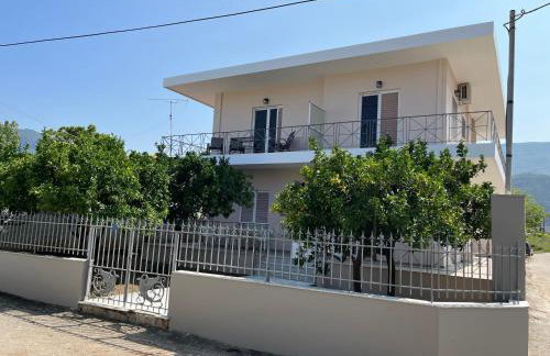 Koulouras Holiday Apartments - Photo 3