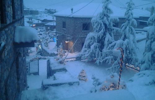 Luxurious Residence at the Village Square - Foto 13