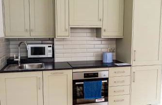 Chic 2-Bed Flat near Big Ben - Photo 3