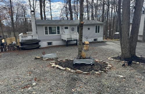 Casa Rosado @ Pocono II by Lake Hot Tub Camelback - Foto 26