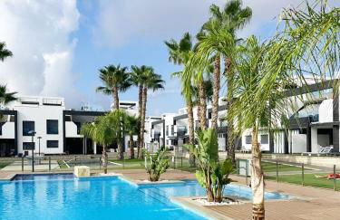 Oasis Beach nice ground floor bungalow overlooking the pool and garden - Foto 35