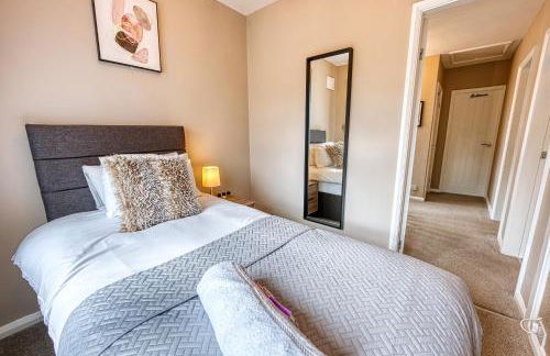 Elegant 5 Bed House - Sleeps 9, Central Solihull, NEC, JLR, HS2, Resorts World, Airport Business and Leisure Stays, - Foto 32