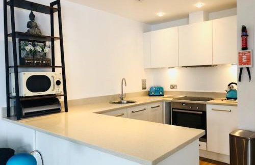 Seaview, Luxury apartment, 2 min walk to Porth Beach - Foto 16