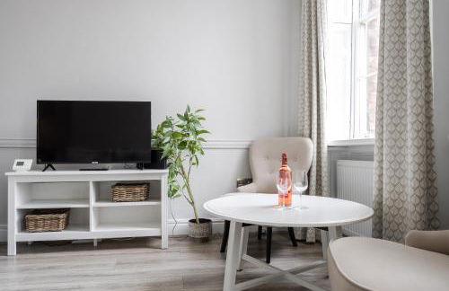 Central L1 Stay, Close to all Attractions, Parking Nearby - Foto 12