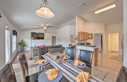 Ranch-Style Lehigh Acres House with Big Backyard! - Foto 1