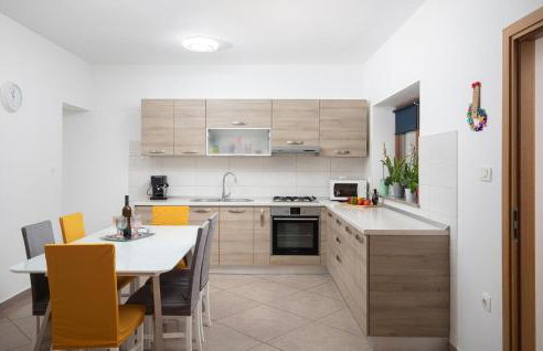 Three-Bedroom Holiday Home In Divsici - Foto 18