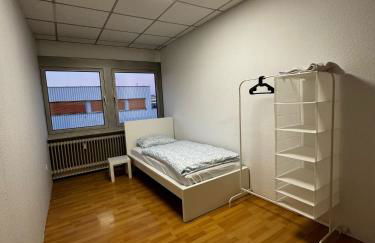 Dreieich Wohnung 10 Personen - 6 Einzelzimmer Parkplatz LKW - Foto 5